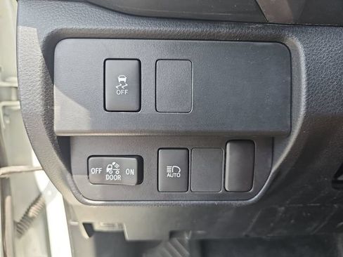 Used 2023 Toyota Tacoma SR5 RWD image 30