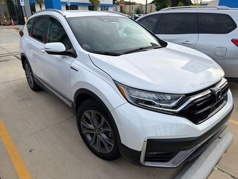 Used 2022 Honda CR-V Touring image 3