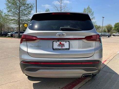 Used 2023 Hyundai Santa Fe SEL image 7