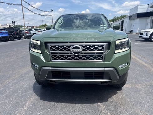 Used 2024 Nissan Frontier SL w/ Technology Package AWD/4WD image 9