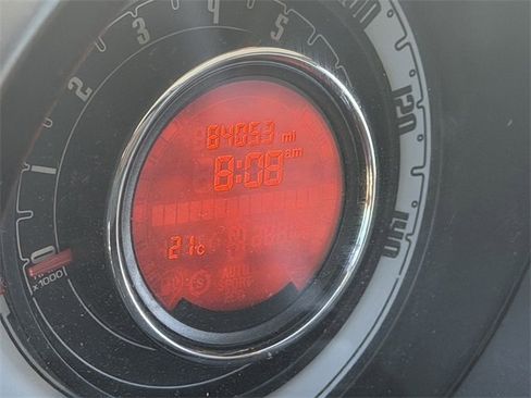 Used 2012 FIAT 500 Lounge w/ Luxury Leather Pkg image 9