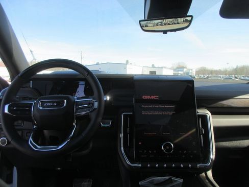 New 2026 GMC Yukon Elevation image 16