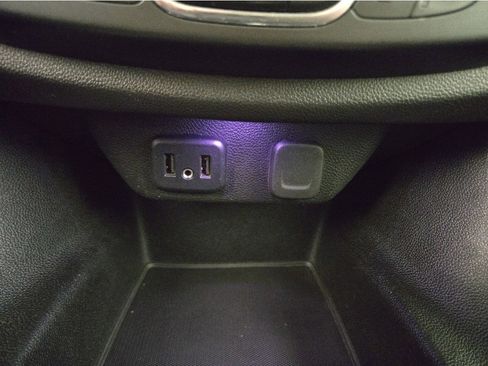 Certified 2021 Chevrolet Traverse LT w/ LPO, Floor Liner Package image 26