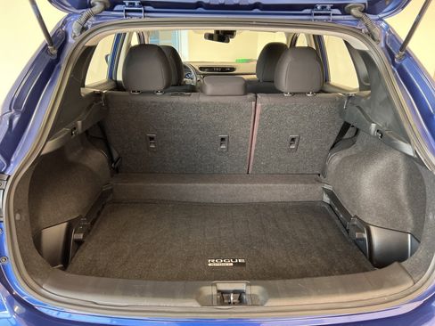 Used 2022 Nissan Rogue Sport S image 32