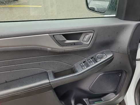 Used 2024 Ford Escape Active image 9