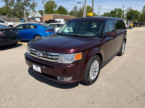 Used 2011 Ford Flex SEL w/ Rapid Spec Order Code FWD image 4