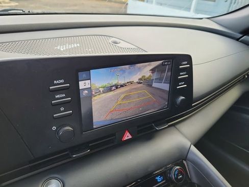 Used 2025 Hyundai Elantra Sport image 16