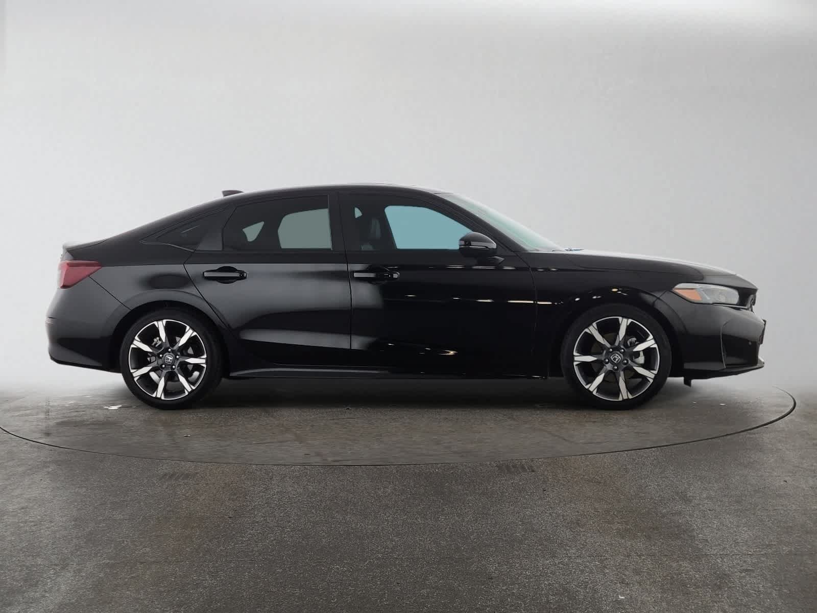 Used 2026 Honda Civic Sport Touring image 2