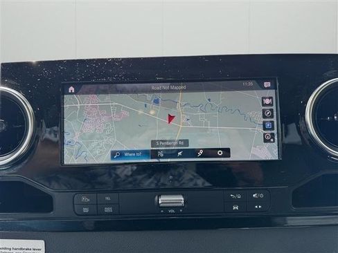 Used 2020 Mercedes-Benz Sprinter 2500 image 40
