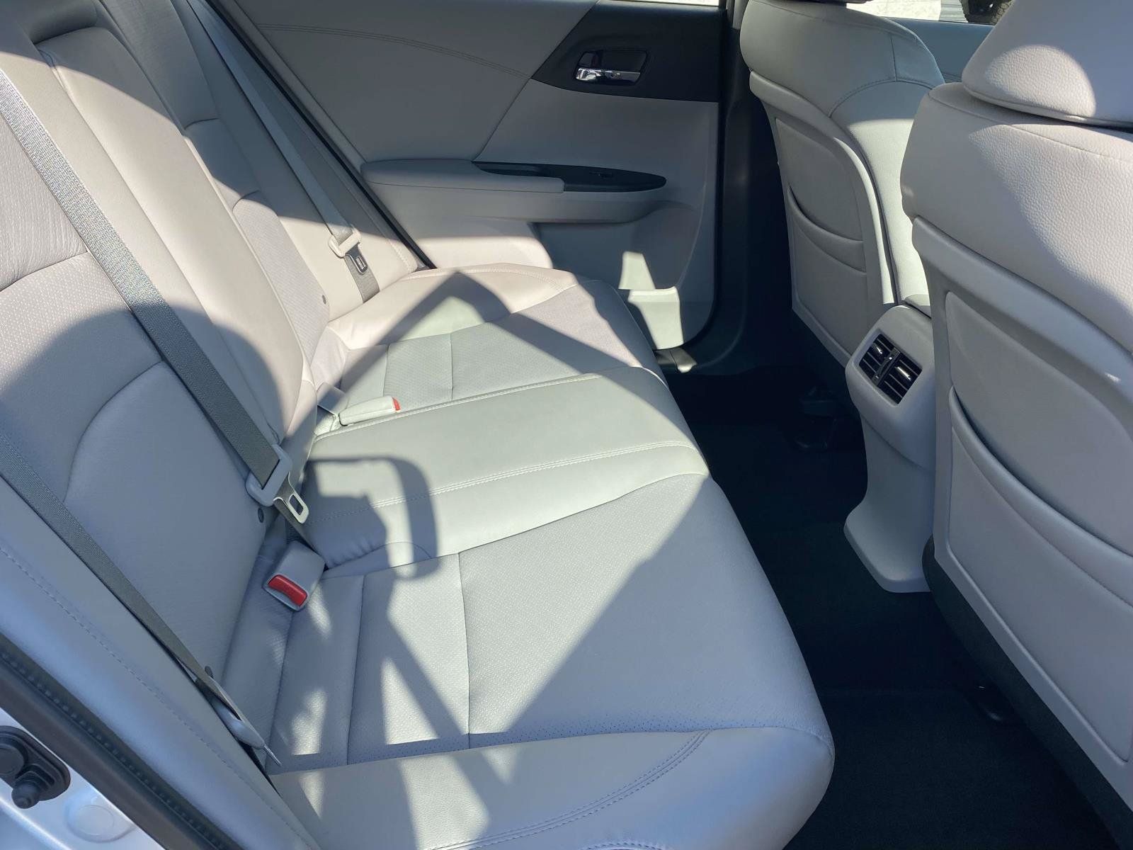 Used 2013 Honda Accord EX-L image 16