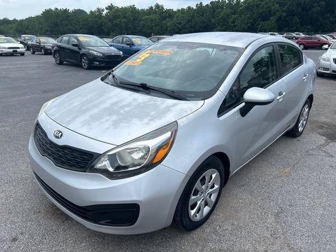 Used 2013 Kia Rio LX FWD image 2