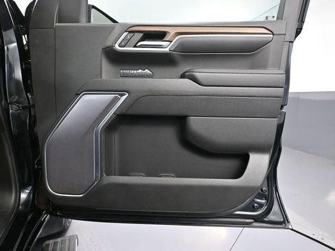 Used 2023 Chevrolet Silverado 1500 High Country w/ High Country Premium Package AWD/4WD image 52