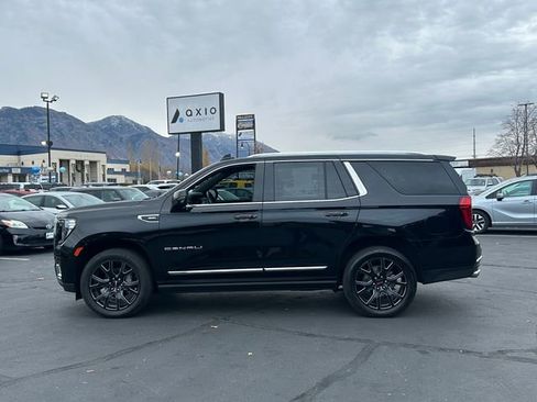 Used 2024 GMC Yukon Denali w/ Denali Reserve Package AWD/4WD image 7
