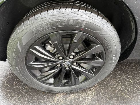 Used 2025 Buick Envista Sport Touring w/ Convenience I Package FWD image 15