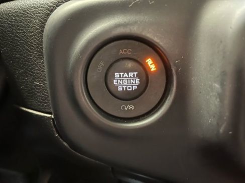 Used 2018 Jeep Wrangler Unlimited Sport S image 14