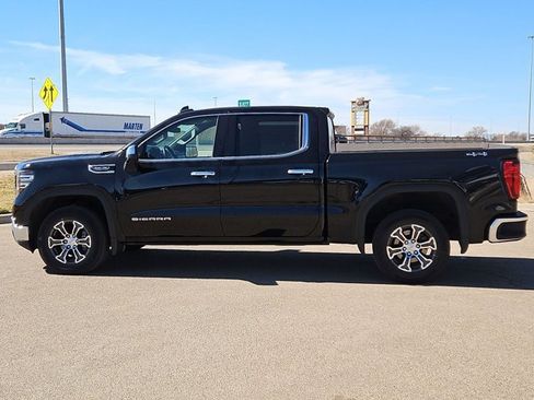 Used 2025 GMC Sierra 1500 SLT image 9