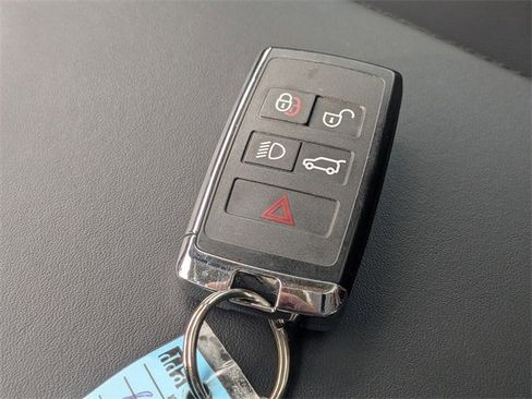 Used 2024 Land Rover Range Rover SE image 23