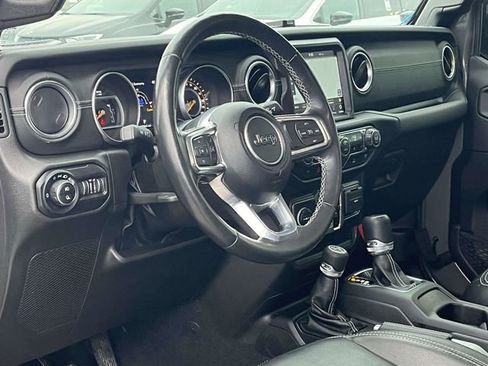 Used 2022 Jeep Gladiator Overland w/ Popular Equipment Package image 12