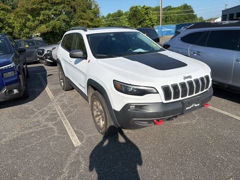 Used 2021 Jeep Cherokee Trailhawk w/ Sun, Sound & Nav Group AWD/4WD image 3