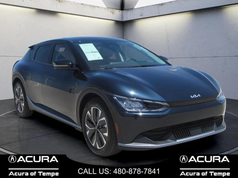 Used 2024 Kia EV6 Light RWD image 2