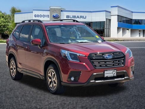 Certified 2024 Subaru Forester Premium AWD/4WD image 7