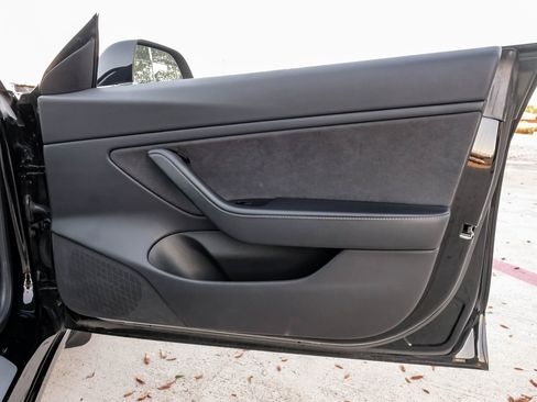 Used 2019 Tesla Model 3 Performance image 52