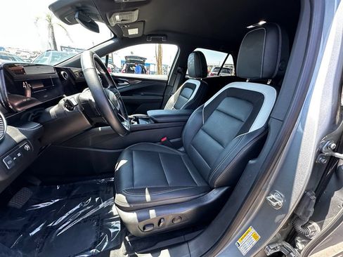 Used 2024 Chevrolet Blazer EV LT AWD/4WD image 20
