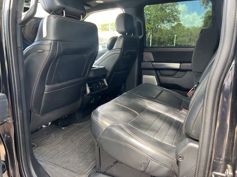 Used 2024 Ford F250 Platinum AWD/4WD image 12