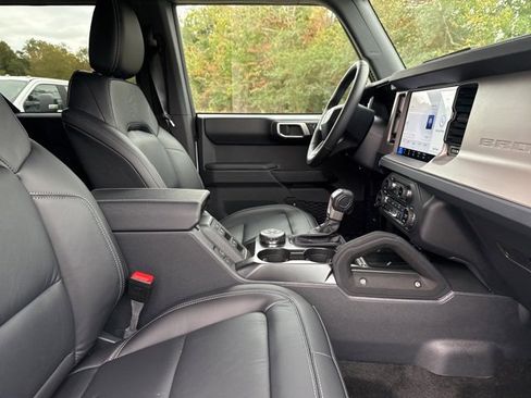 New 2025 Ford Bronco Outer Banks w/ Sasquatch Package image 49