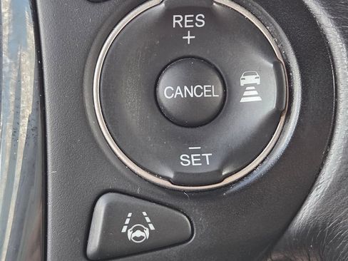 Used 2016 Honda Pilot Touring image 19