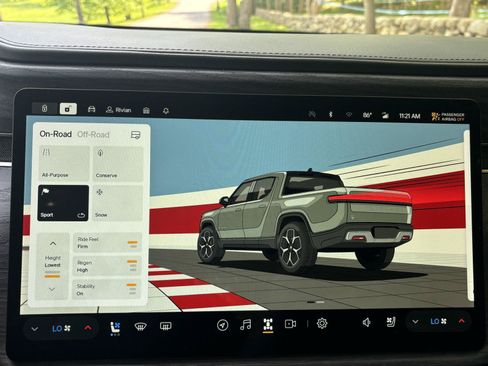 Used 2022 Rivian R1T Launch Edition AWD/4WD image 9