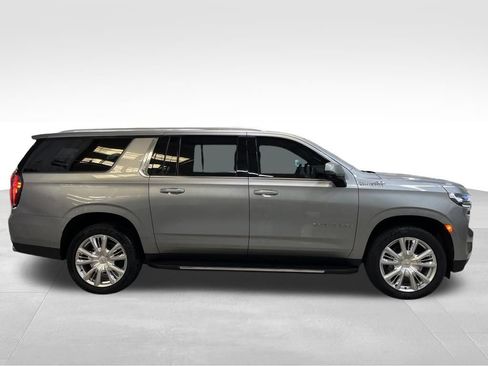 Used 2024 Chevrolet Suburban High Country w/ Max Trailering Package AWD/4WD image 6