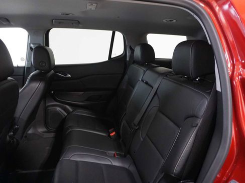 Used 2023 GMC Acadia SLT image 10