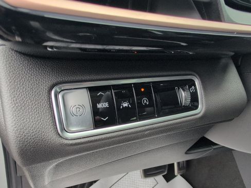 Used 2025 Buick Envision Sport Touring AWD/4WD image 19