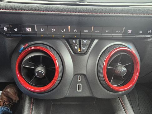 Used 2022 Chevrolet Blazer RS w/ Enhanced Convenience Package image 52