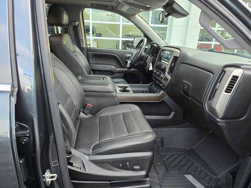 Used 2018 GMC Sierra 1500 Denali w/ Denali Ultimate Package image 11