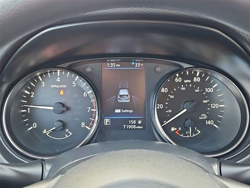 Used 2020 Nissan Rogue Sport S image 24