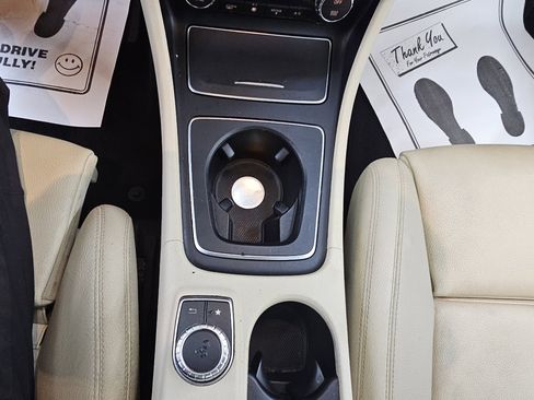 Used 2018 Mercedes-Benz CLA 250 4MATIC image 35