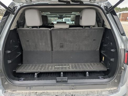 Used 2023 Toyota Sequoia Limited image 14