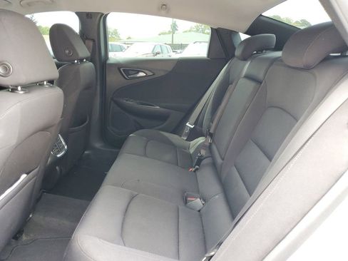 Used 2023 Chevrolet Malibu LT FWD image 7
