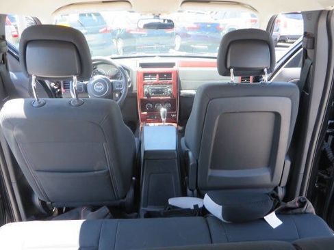 Used 2012 Jeep Liberty Sport image 16