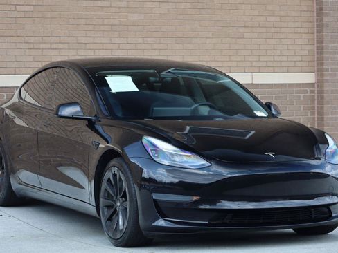 Used 2021 Tesla Model 3 Standard Range Plus RWD image 7