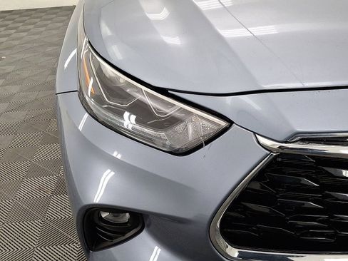 Used 2024 Toyota Highlander Limited image 28