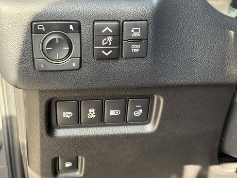 Used 2022 Lexus GX 460 Luxury image 27