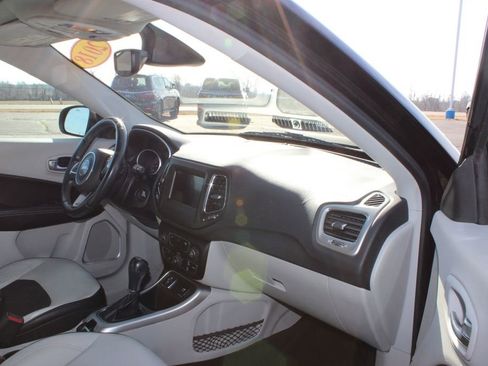 Used 2018 Jeep Compass Latitude w/ Popular Equipment Group image 25