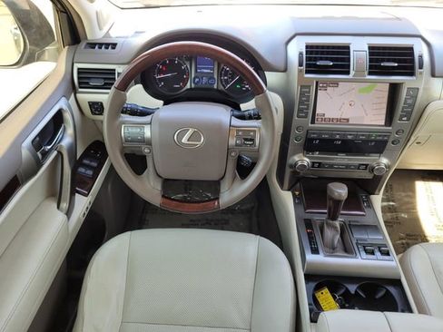 Used 2015 Lexus GX 460 460 w/ Premium Package image 11