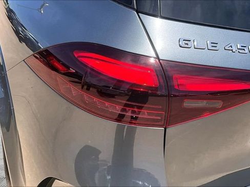 Used 2025 Mercedes-Benz GLE 450 4MATIC image 32