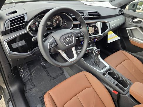 New 2025 Audi Q3 2.0T Premium Plus image 18