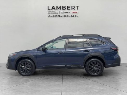 Used 2025 Subaru Outback Onyx Edition AWD/4WD image 2