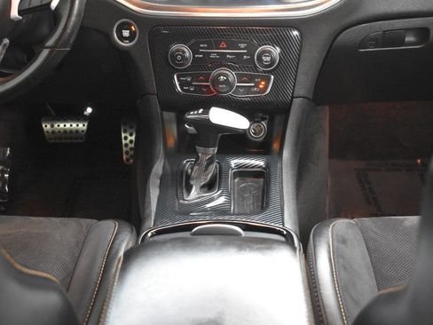 Used 2018 Dodge Charger R/T image 33